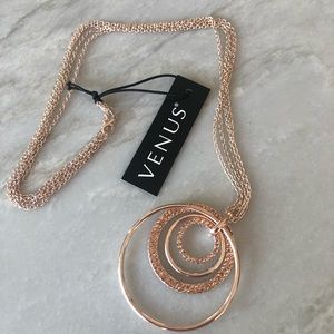 🌹 Rose Gold Long Necklace